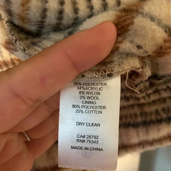 Joie Cropped Plaid Shacket - Picture 8 of 9